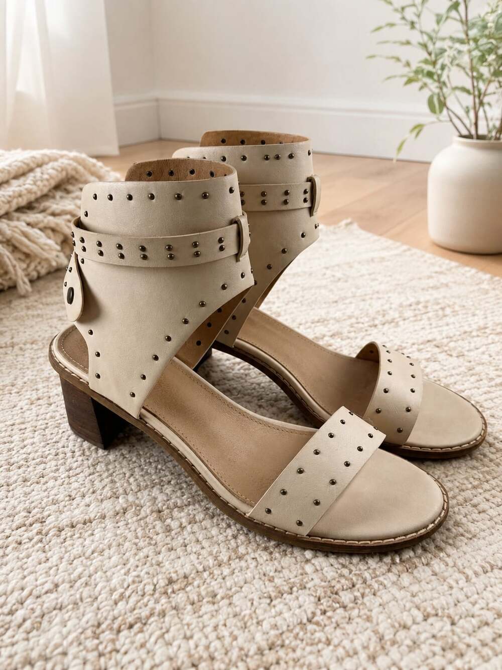 Böhme Studded Ankle Strap Block Heel Sandals Beige Nude Open Toe Size 10